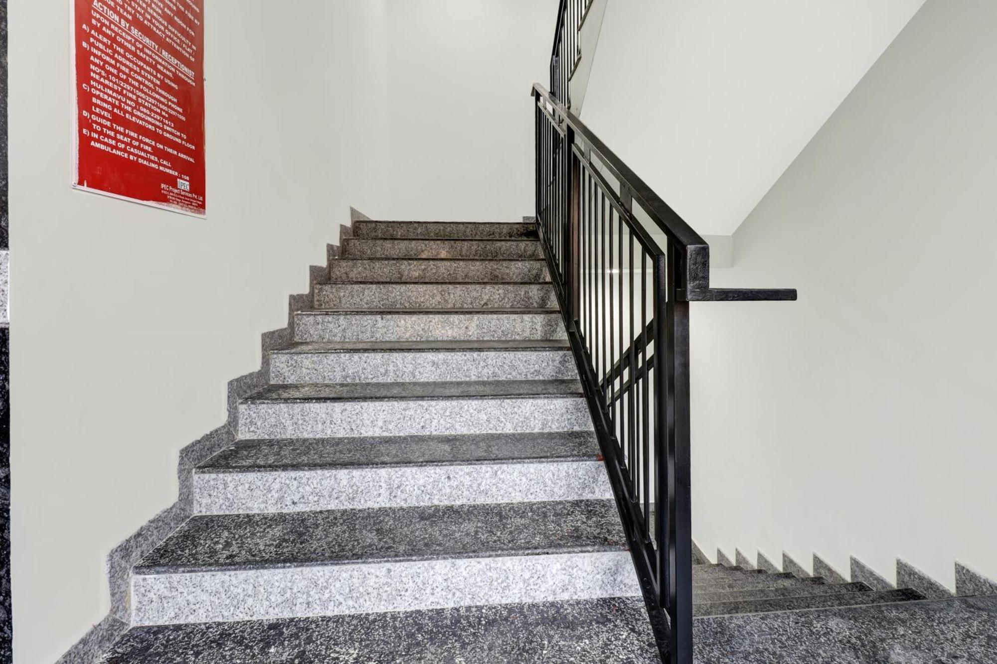 Super Townhouse Arekere Near Mithai Mahal Bengaluru Kültér fotó