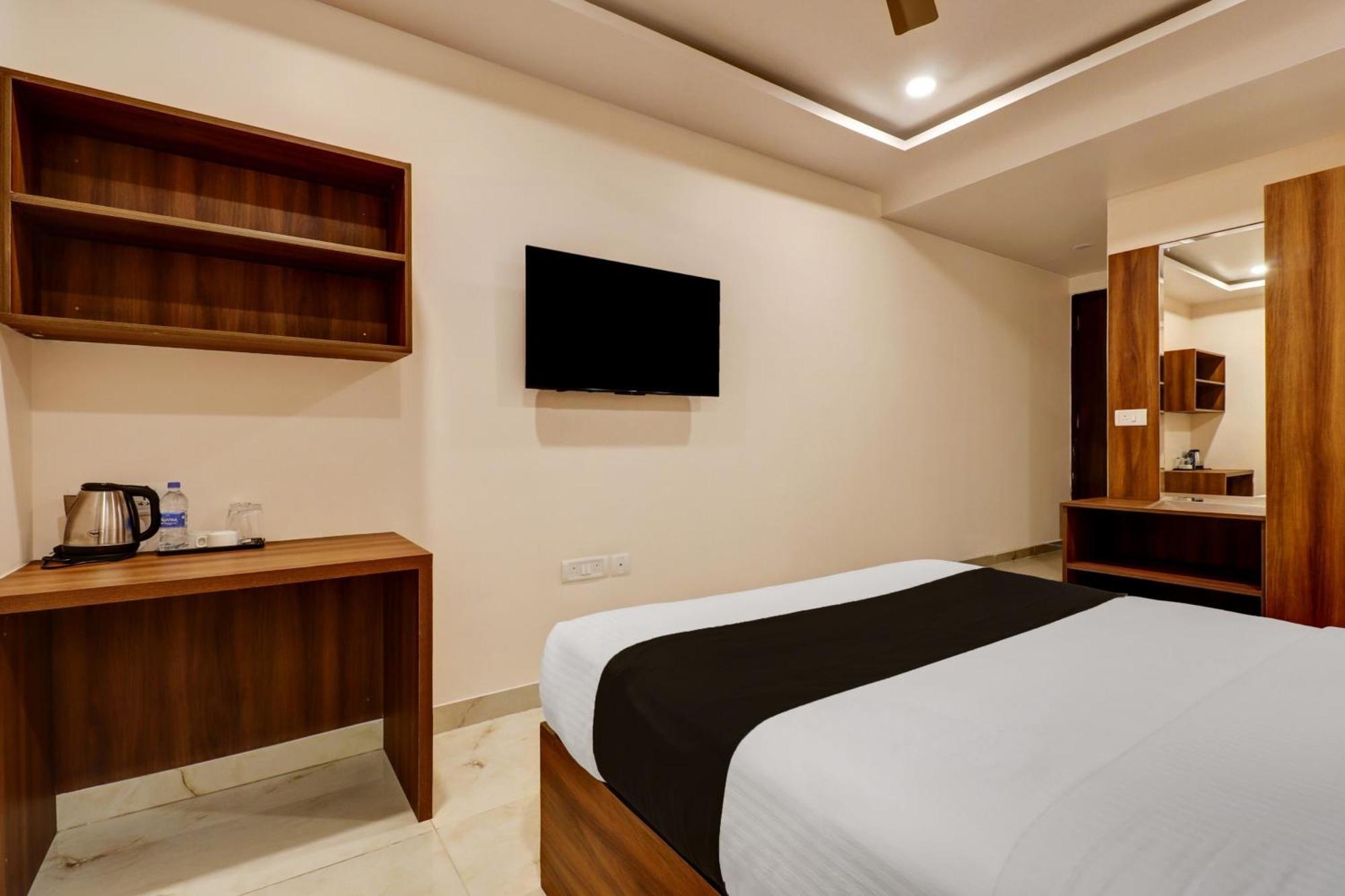 Super Townhouse Arekere Near Mithai Mahal Bengaluru Kültér fotó